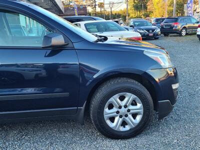 2015 Chevrolet Traverse LS   - Photo 16 - Lakewood, NJ 08701