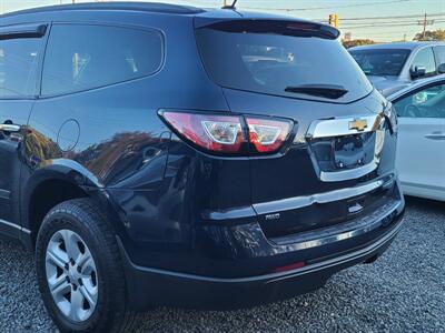 2015 Chevrolet Traverse LS   - Photo 15 - Lakewood, NJ 08701