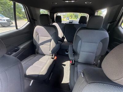 2023 Chevrolet Traverse LT Cloth - Photo 17 - Lakewood, NJ 08701
