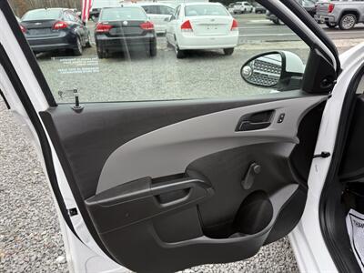 2017 Chevrolet Sonic LT Auto Fleet   - Photo 11 - Lakewood, NJ 08701