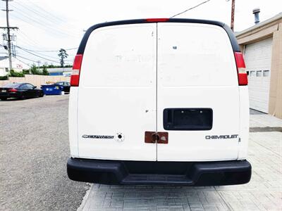 2006 Chevrolet Express 3500   - Photo 10 - Lakewood, NJ 08701