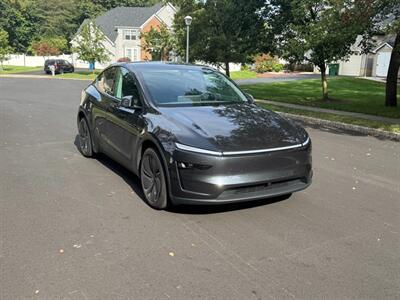 2026 Tesla Model Y Long Range   - Photo 2 - Lakewood, NJ 08701