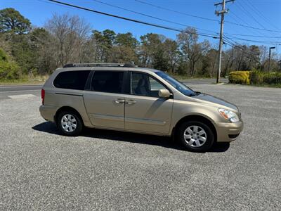 2008 Hyundai Entourage GLS   - Photo 4 - Lakewood, NJ 08701