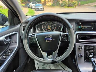 2017 Volvo V60 T5 Premier   - Photo 13 - Dallas, TX 75229