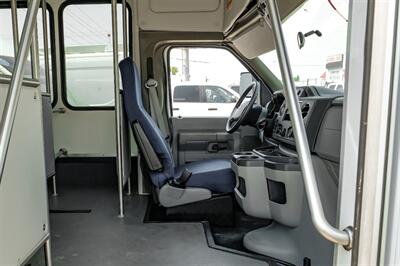 2014 Ford E-Series Chassis E-350 SD  SHUTTLE VAN 10 PASSANGER - Photo 31 - Dallas, TX 75229