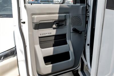 2014 Ford E-Series Chassis E-350 SD  SHUTTLE VAN 10 PASSANGER - Photo 36 - Dallas, TX 75229