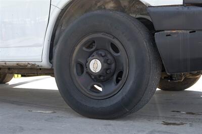 2012 Chevrolet Express 2500   - Photo 37 - Dallas, TX 75229