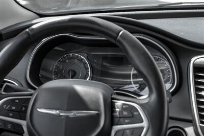 2015 Chrysler 200 Limited   - Photo 21 - Dallas, TX 75229