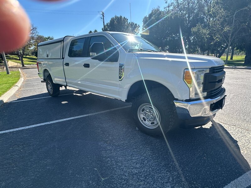 2017 Ford F-250 Super Duty - Photo 3 - Hesperia, CA 92345