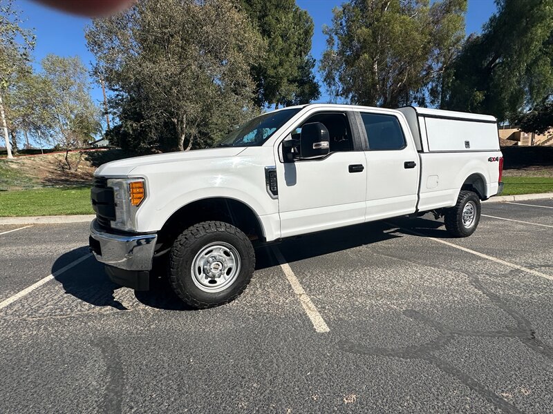 2017 Ford F-250 Super Duty   - Photo 1 - Hesperia, CA 92345