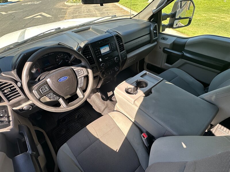 2017 Ford F-250 Super Duty - Photo 10 - Hesperia, CA 92345