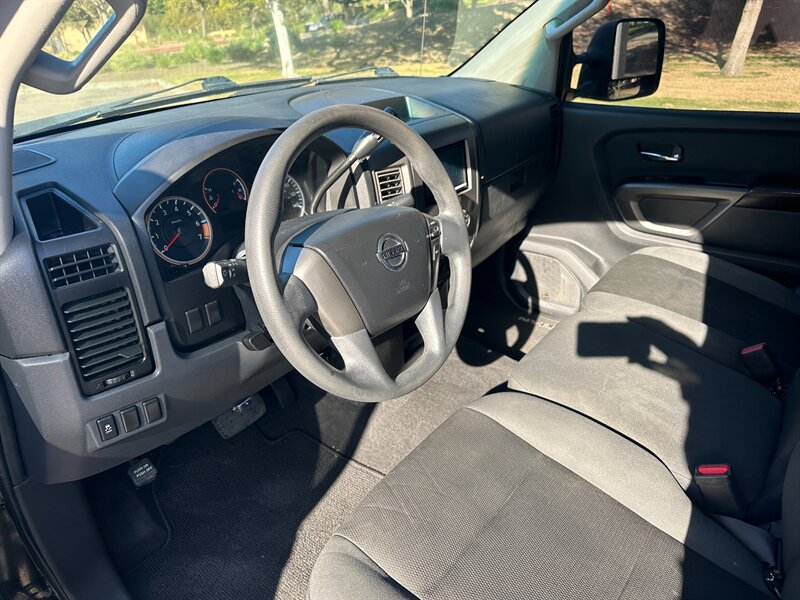 2015 Nissan Titan S - Photo 7 - Hesperia, CA 92345