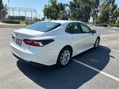 2022 Toyota Camry LE   - Photo 5 - Hesperia, CA 92345