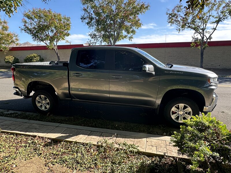 2021 Chevrolet Silverado 1500 LT - Photo 4 - Hesperia, CA 92345