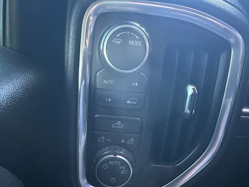 2021 Chevrolet Silverado 1500 LT - Photo 13 - Hesperia, CA 92345