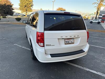 2020 Dodge Grand Caravan SXT   - Photo 10 - Hesperia, CA 92345