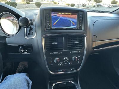 2020 Dodge Grand Caravan SXT   - Photo 24 - Hesperia, CA 92345