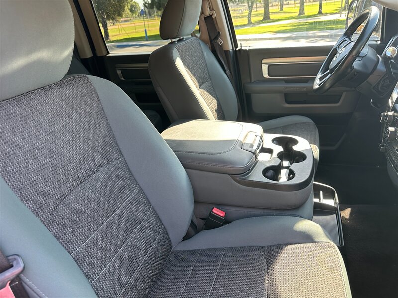 2017 RAM 2500 - Photo 15 - Hesperia, CA 92345