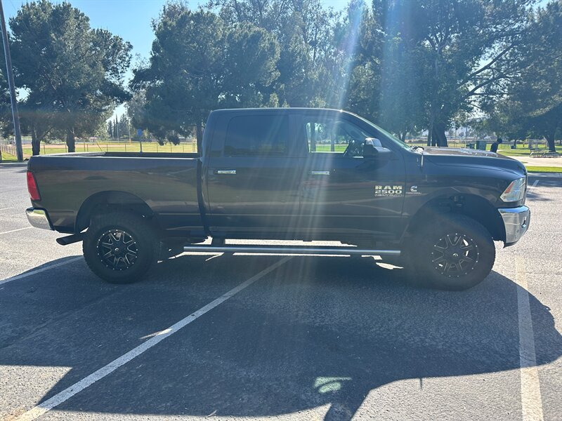 2017 RAM 2500 - Photo 4 - Hesperia, CA 92345
