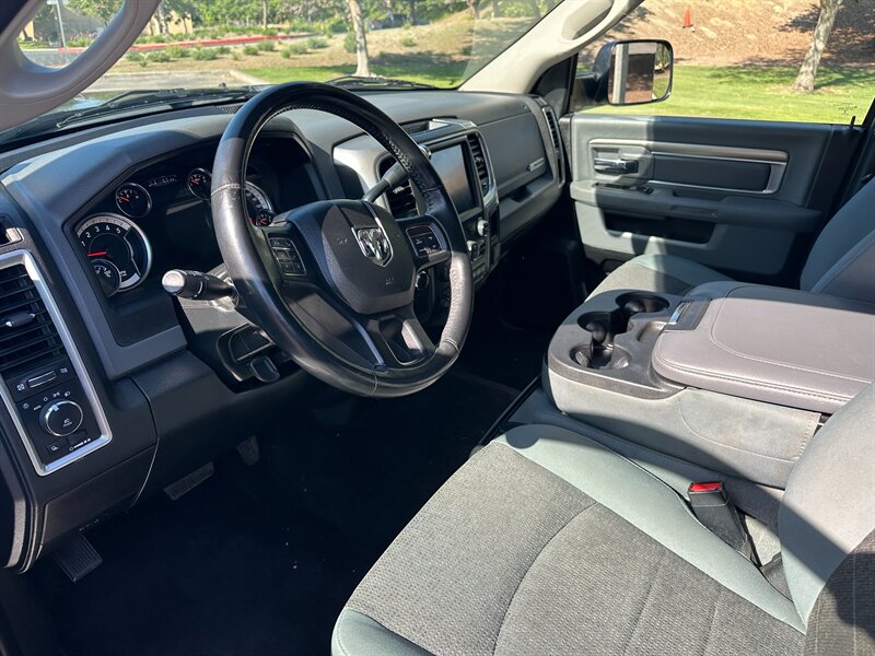 2017 RAM 2500 - Photo 8 - Hesperia, CA 92345