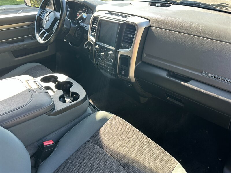 2017 RAM 2500 - Photo 14 - Hesperia, CA 92345