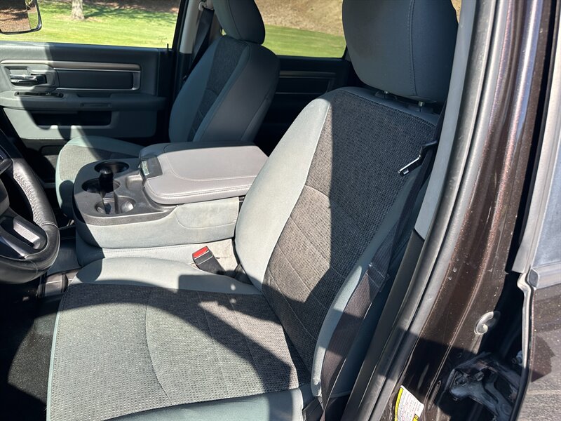2017 RAM 2500 - Photo 9 - Hesperia, CA 92345