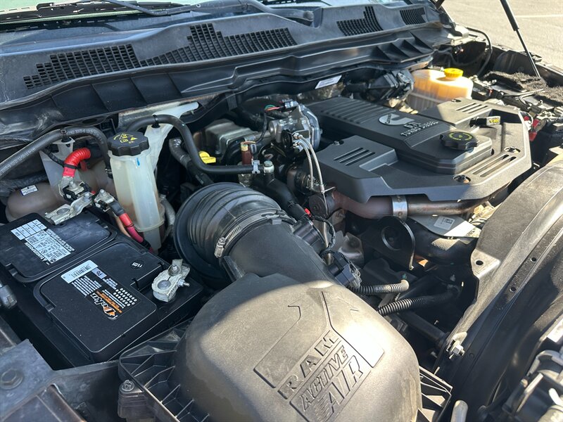 2017 RAM 2500 - Photo 18 - Hesperia, CA 92345