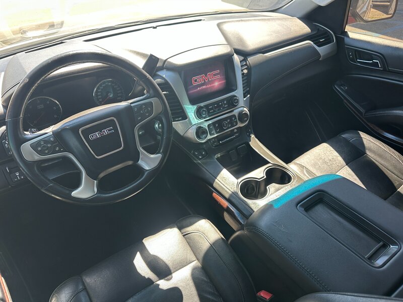 2019 GMC Yukon SLT - Photo 10 - Hesperia, CA 92345