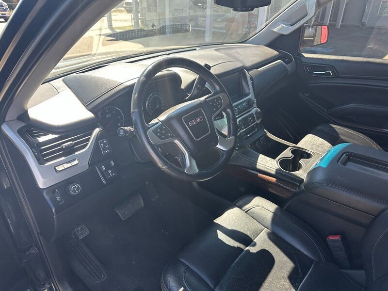 2019 GMC Yukon SLT - Photo 8 - Hesperia, CA 92345
