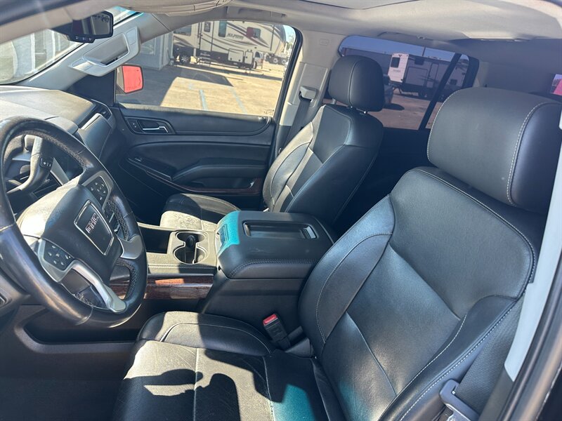 2019 GMC Yukon SLT - Photo 9 - Hesperia, CA 92345