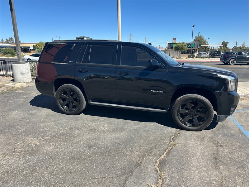 2019 GMC Yukon SLT - Photo 4 - Hesperia, CA 92345