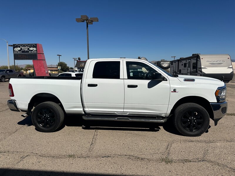 2022 RAM 2500 Tradesman - Photo 4 - Hesperia, CA 92345