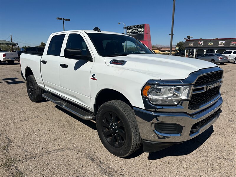2022 RAM 2500 Tradesman - Photo 3 - Hesperia, CA 92345