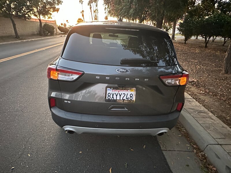 2021 Ford Escape SE - Photo 6 - Hesperia, CA 92345