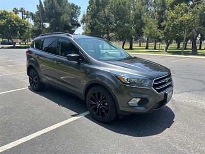 2019 Ford Escape   - Photo 3 - Hesperia, CA 92345