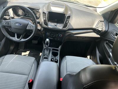 2019 Ford Escape   - Photo 14 - Hesperia, CA 92345