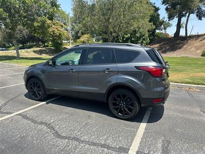 2019 Ford Escape   - Photo 8 - Hesperia, CA 92345