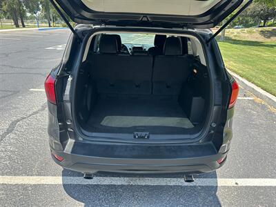 2019 Ford Escape   - Photo 12 - Hesperia, CA 92345