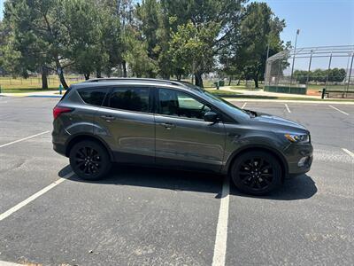 2019 Ford Escape   - Photo 4 - Hesperia, CA 92345