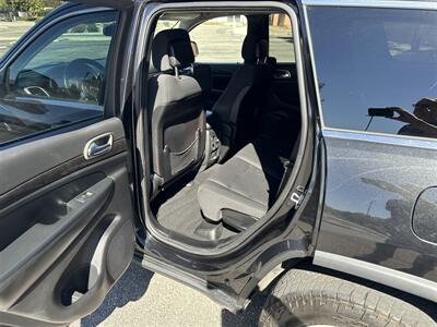 2012 Jeep Grand Cherokee Laredo   - Photo 13 - Hesperia, CA 92345