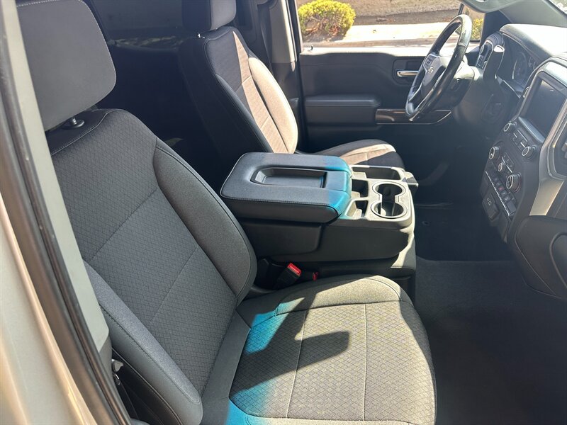 2021 Chevrolet Silverado 1500 LT - Photo 13 - Hesperia, CA 92345