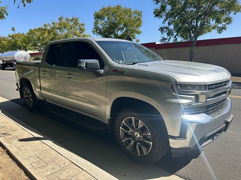 2021 Chevrolet Silverado 1500 LT - Photo 3 - Hesperia, CA 92345