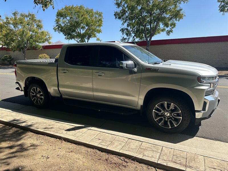 2021 Chevrolet Silverado 1500 LT - Photo 4 - Hesperia, CA 92345