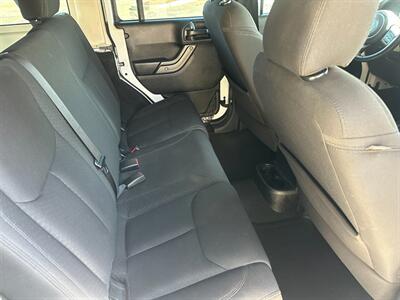 2016 Jeep Wrangler Unlimited   - Photo 19 - Hesperia, CA 92345