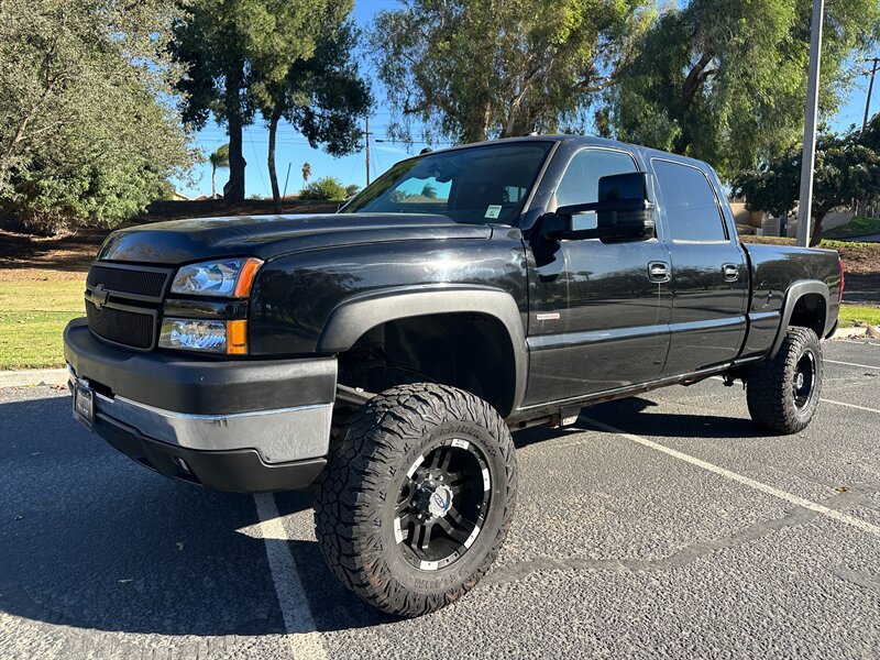 2005 Chevrolet Silverado 2500HD   - Photo 1 - Hesperia, CA 92345
