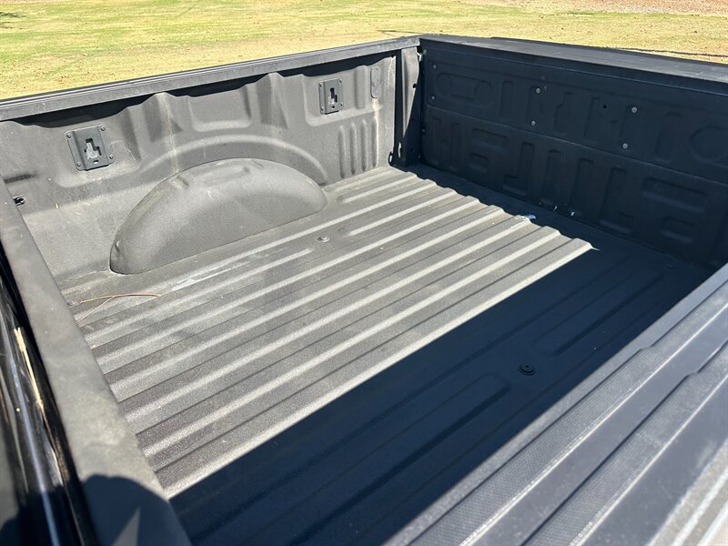 2023 Ford F-150 XLT - Photo 12 - Hesperia, CA 92345