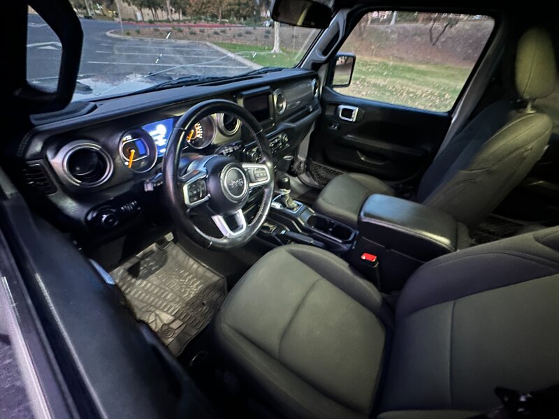 2020 Jeep Wrangler Unlimited Sahara - Photo 9 - Hesperia, CA 92345