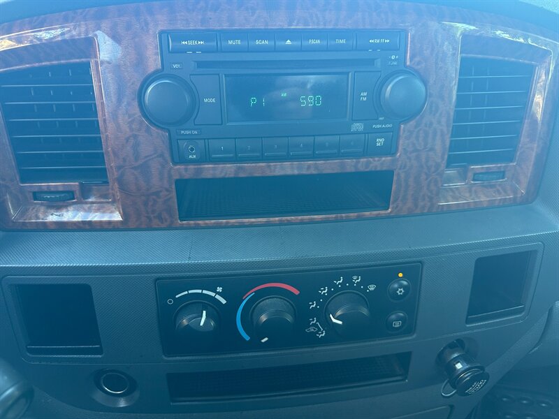 2006 Dodge Ram 2500 SLT - Photo 17 - Hesperia, CA 92345