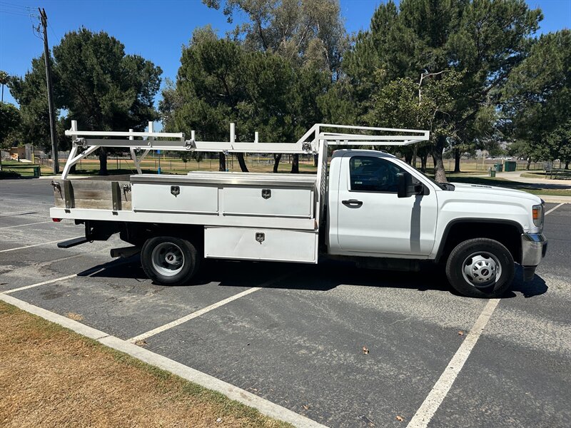 2015 GMC Sierra 3500HD - Photo 4 - Hesperia, CA 92345