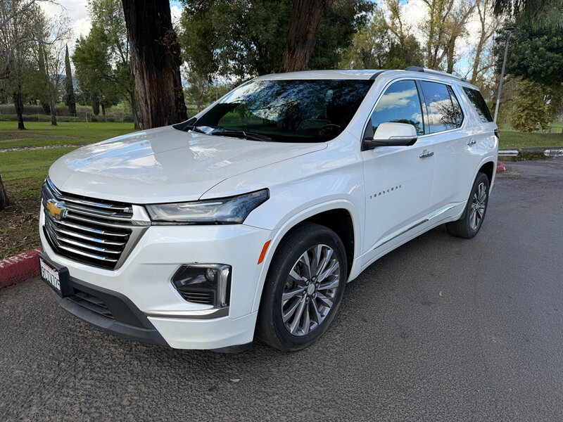 2022 Chevrolet Traverse Premier   - Photo 1 - Hesperia, CA 92345